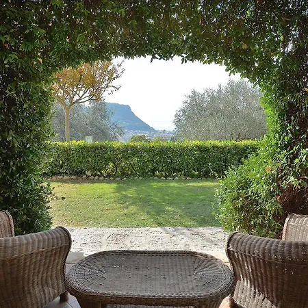 Pignoi Groundfloor Apartment *