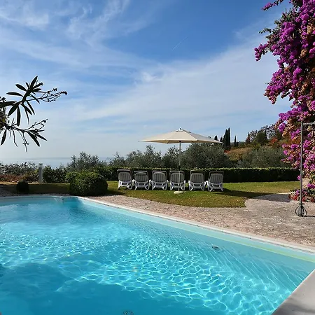 Pignoi Groundfloor Apartment *